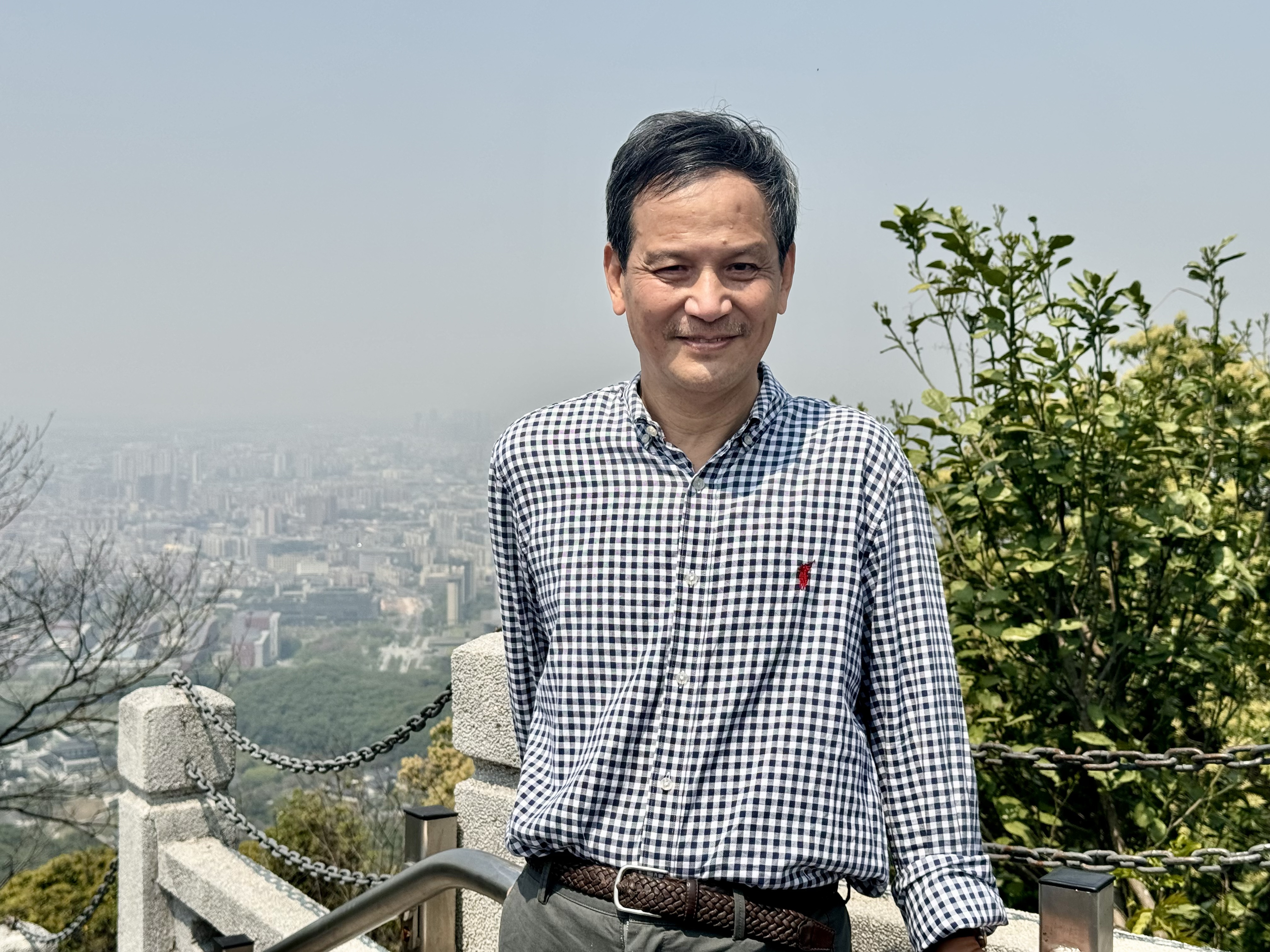 Danqing Liu (刘丹青)